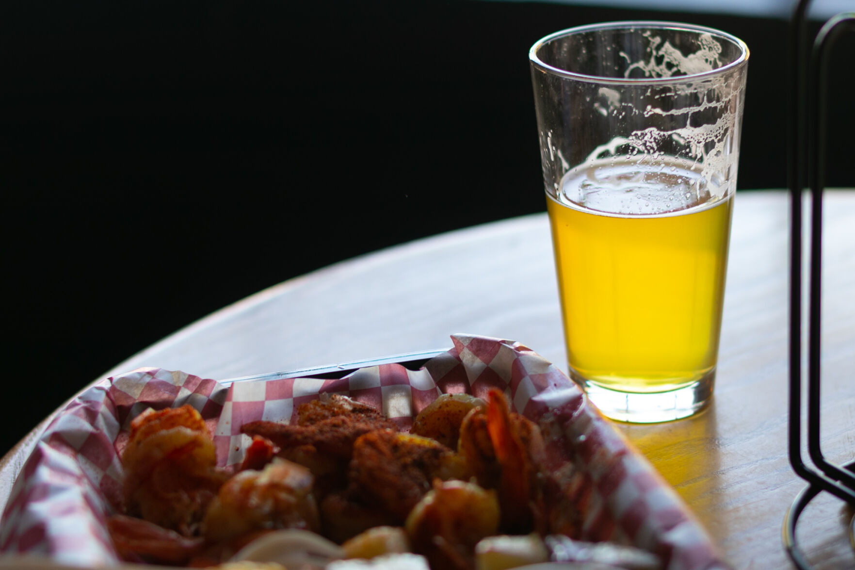 Shrimp Boil serves craft beer and shrimp